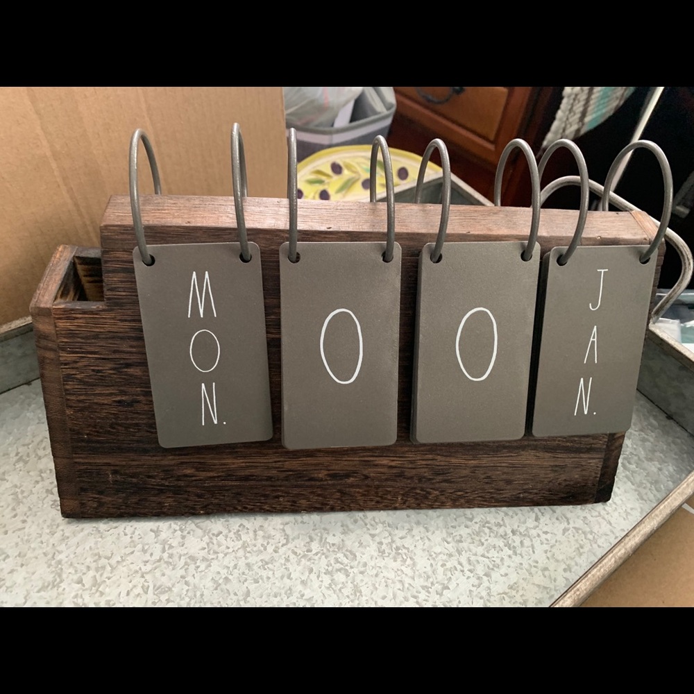 Rae Dunn flip calendar